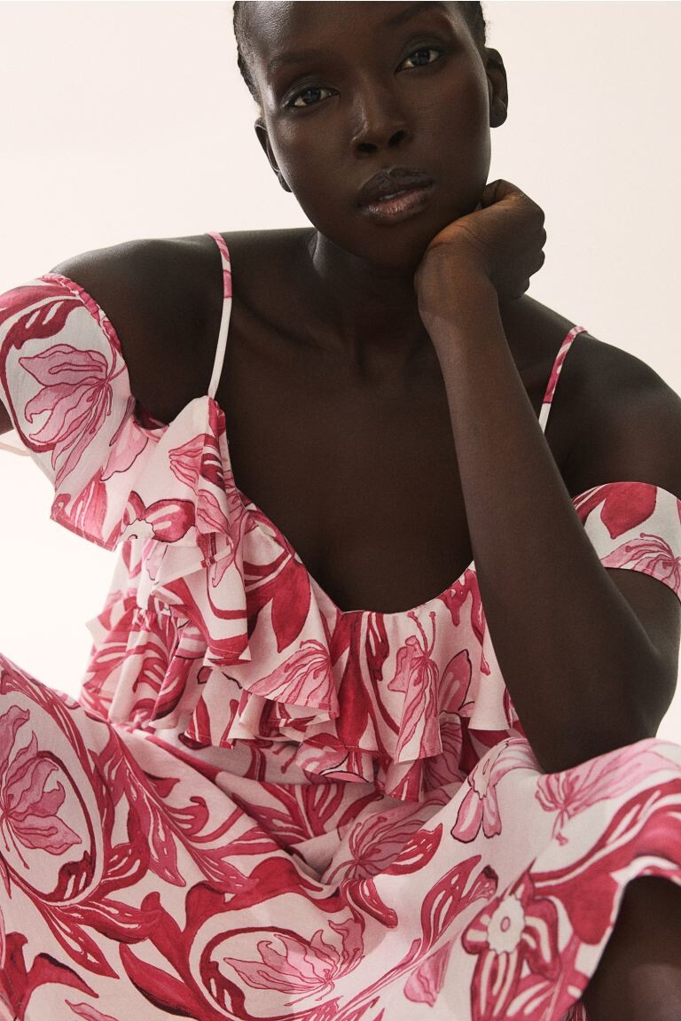 Платье с открытыми плечами и воланом H&M, белый
Платье с открытыми плечами и воланом H&M, белый