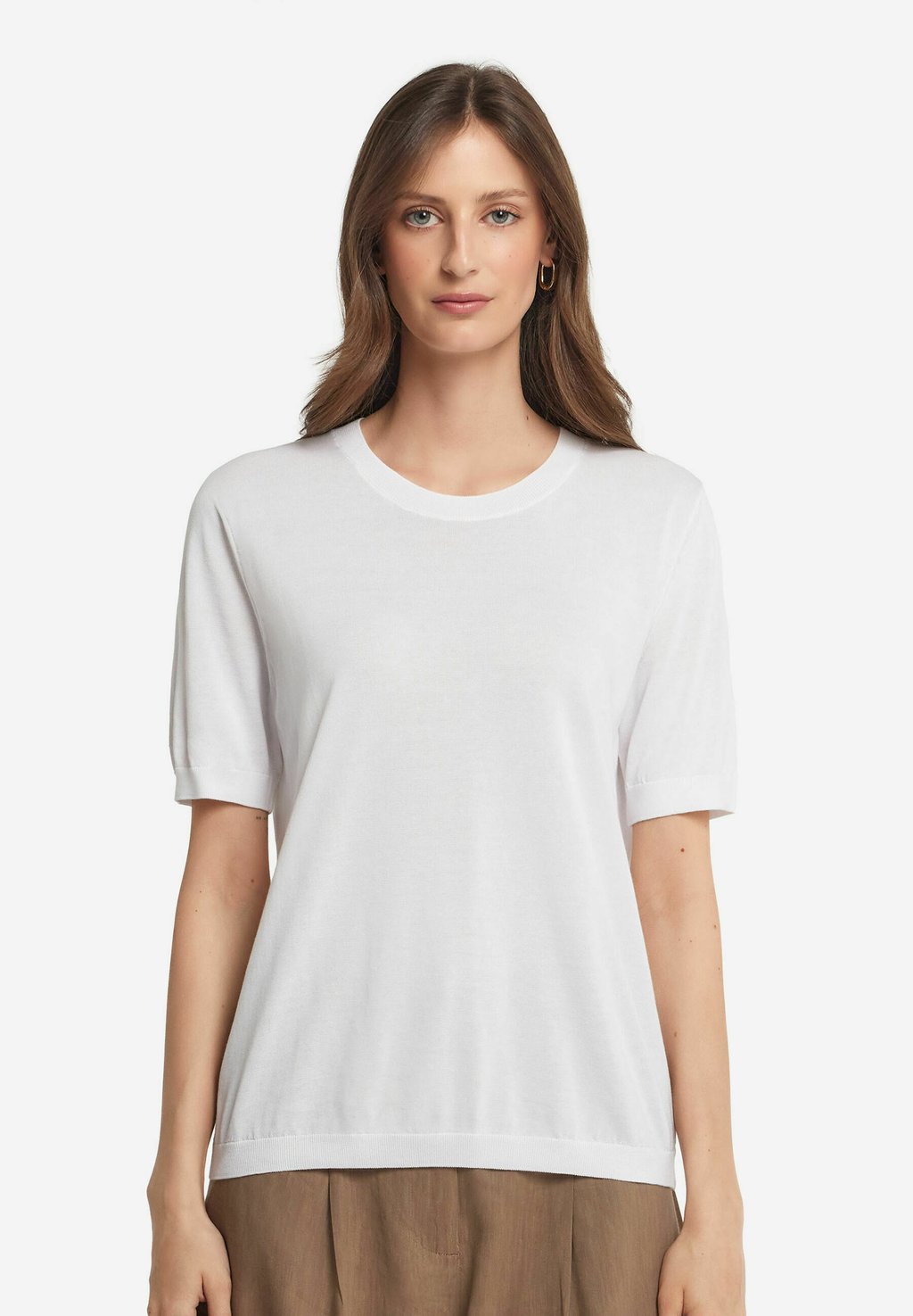 Базовая футболка Falconeri, белый
Базовая футболка Falconeri, белый