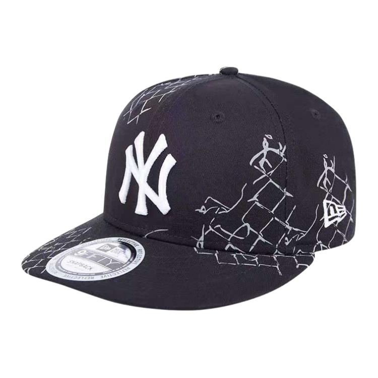 New Era Бейсболка унисекс черная, Black 
New Era Бейсболка унисекс черная, Black