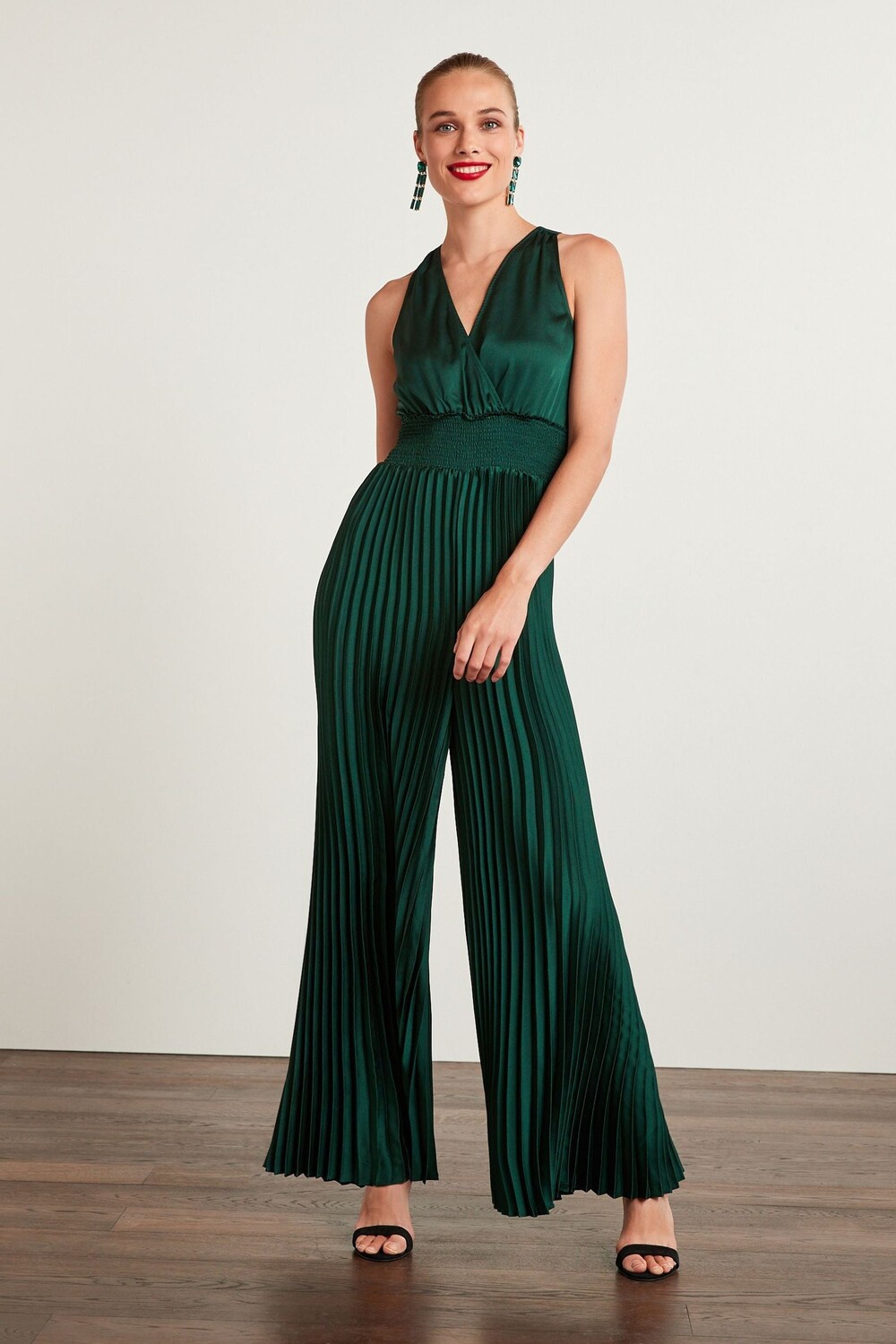 Плиссированный атласный комбинезон с узлом спереди Next, зеленый
Плиссированный атласный комбинезон с узлом спереди Next, зеленый