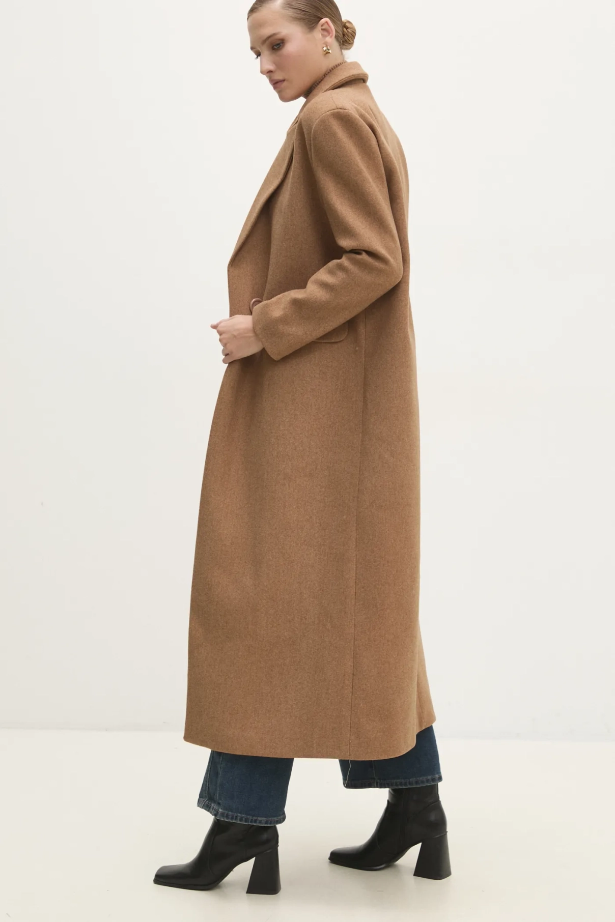 Плащ Answear Lab, коричневый
Плащ Answear Lab, коричневый