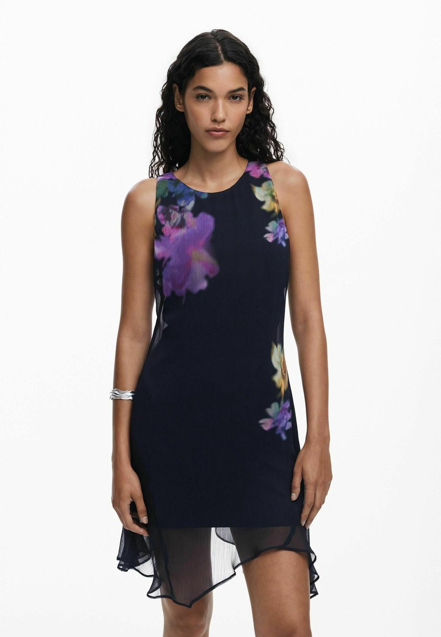 Платье Desigual FLORAL, Black
Платье Desigual FLORAL, Black