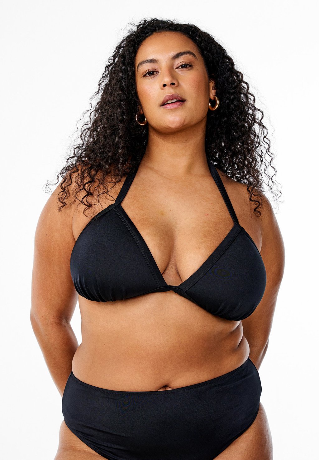 Верх бикини EINFARBIGES Zizzi, черный
Верх бикини EINFARBIGES Zizzi, черный