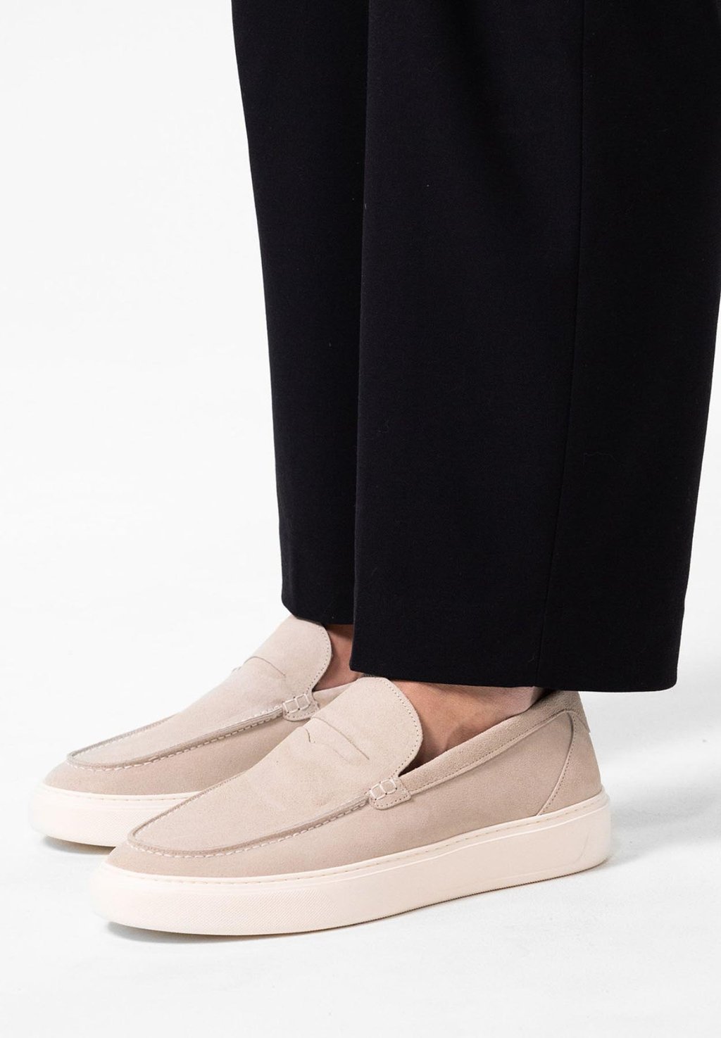 Мокасины MIT SPORTLICHER SOHLE Manfield, бежевый
Мокасины MIT SPORTLICHER SOHLE Manfield, бежевый