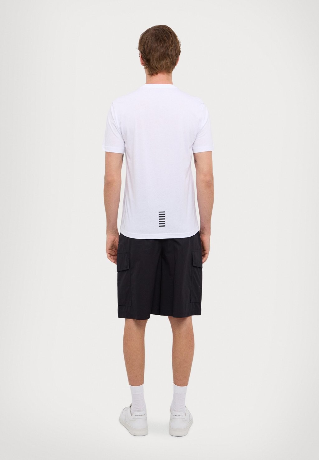 Базовая футболка EA7 Emporio Armani, белый 
Базовая футболка EA7 Emporio Armani, белый