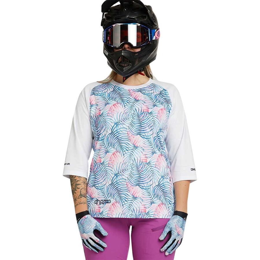 Футболка DHaRCO 3/4 Sleeve DHaRCO, Summer Vibe
Футболка DHaRCO 3/4 Sleeve DHaRCO, Summer Vibe