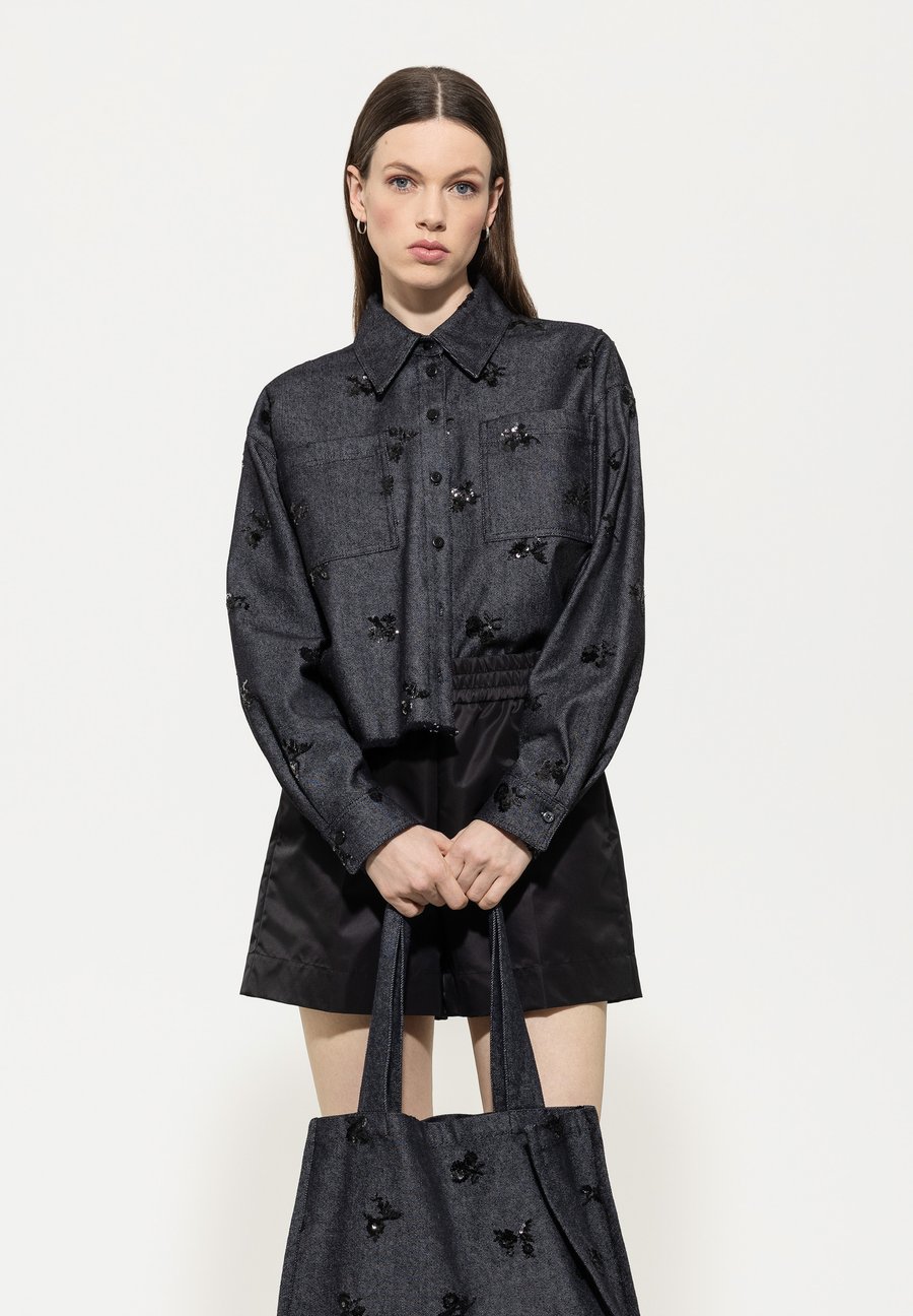 Блуза Luisa Cerano PAILLETTEN, Dark Denim Blue/Dark-Blue Denim
Блуза Luisa Cerano PAILLETTEN, Dark Denim Blue/Dark-Blue Denim