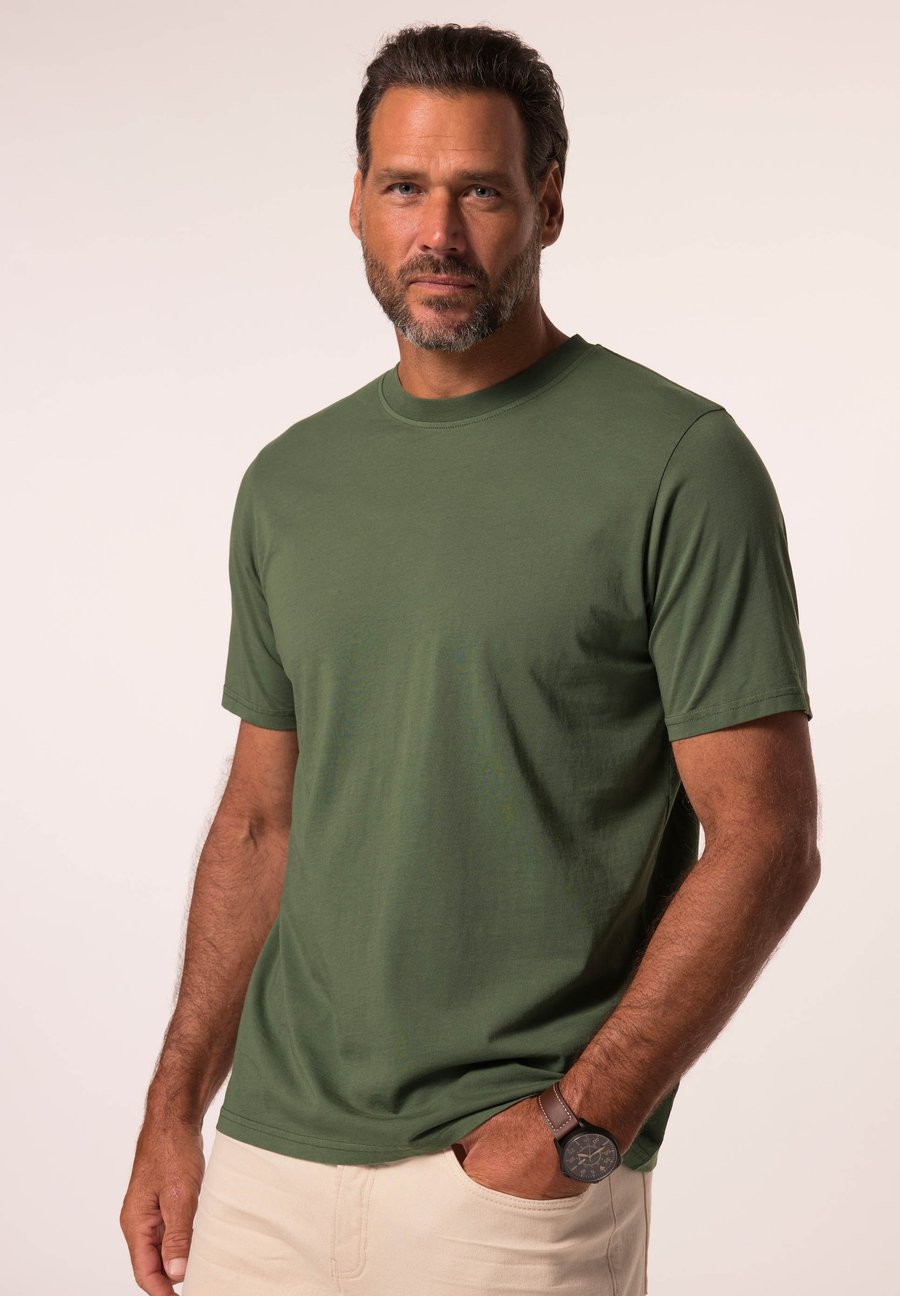 Футболка JP1880 AWARE SHORT SLEEVE, Dunkel Grün/Dark Green, Зеленый, Футболка JP1880 AWARE SHORT SLEEVE, Dunkel Grün/Dark Green
Футболка JP1880 AWARE SHORT SLEEVE, Dunkel Grün/Dark Green, Зеленый, Футболка JP1880 AWARE SHORT SLEEVE, Dunkel Grün/Dark Green