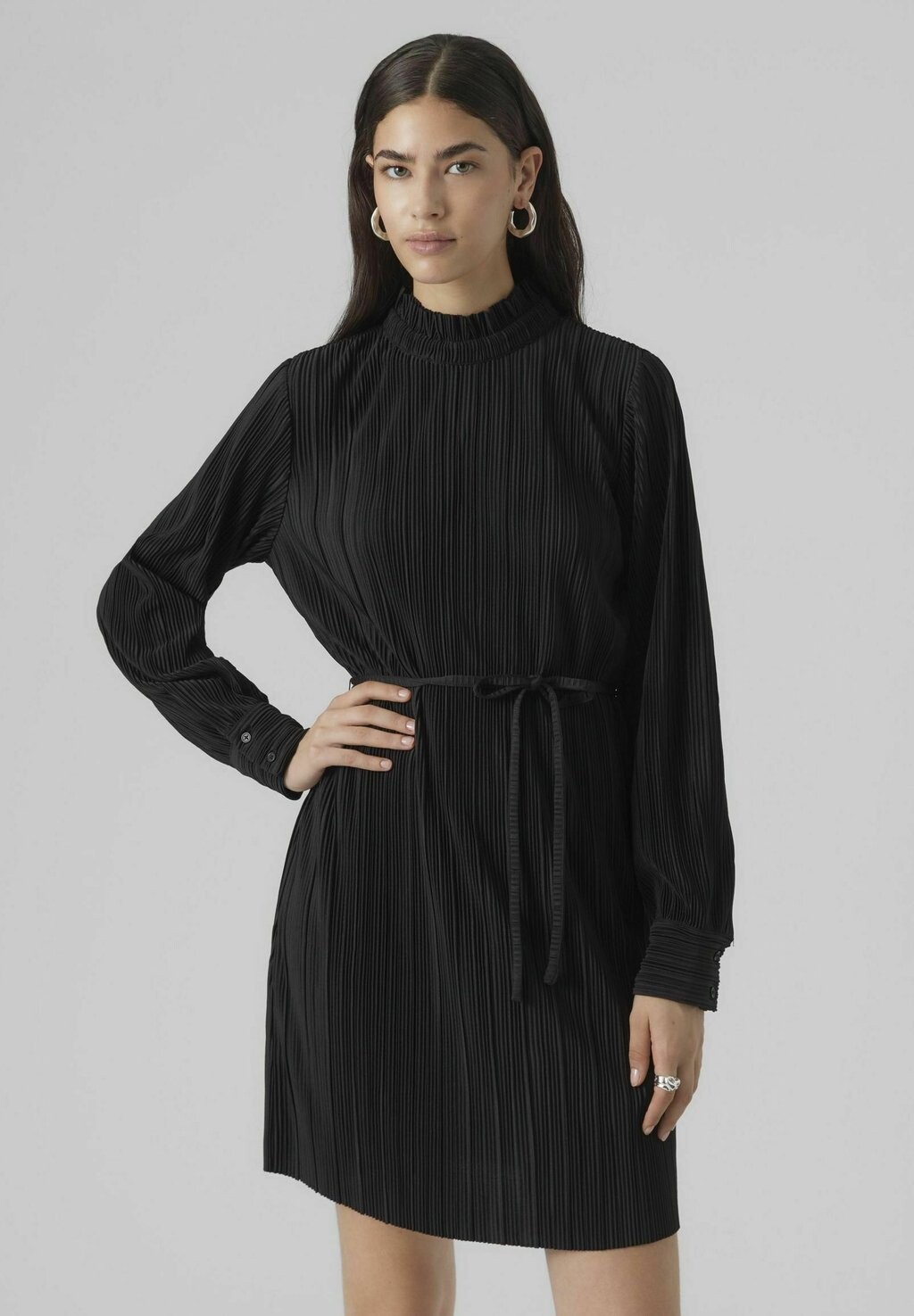 Дневное платье VMAURORA LS SHORT JRS EXC Vero Moda, цвет black
Дневное платье VMAURORA LS SHORT JRS EXC Vero Moda, цвет black