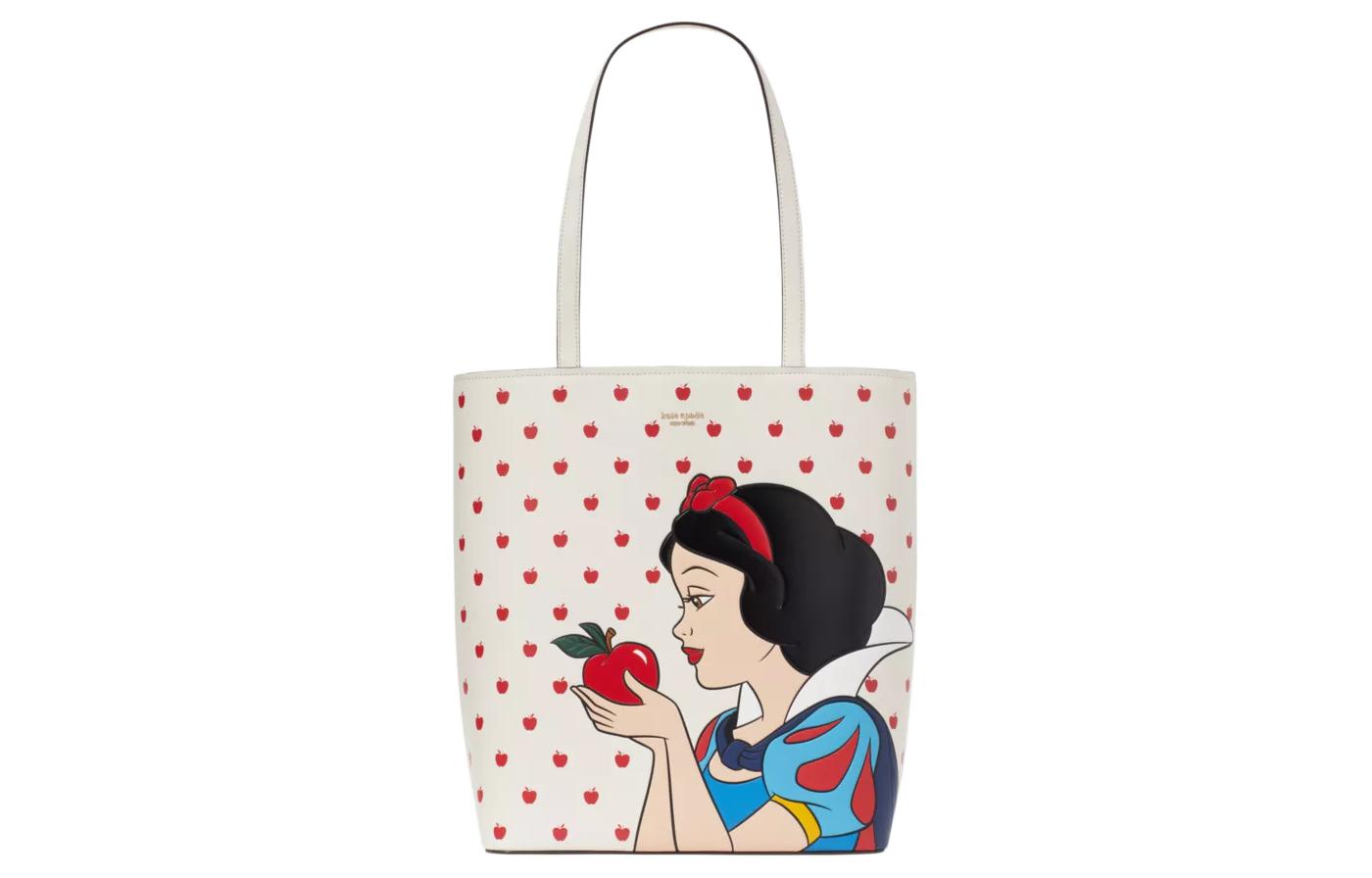 Kate Spade Сумка-шоппер Disney Collaboration из кожи Saffiano, сумка через плечо, женская сумка-тоут, кремовый мультиколор
Kate Spade Сумка-шоппер Disney Collaboration из кожи Saffiano, сумка через плечо, женская сумка-тоут, кремовый мультиколор