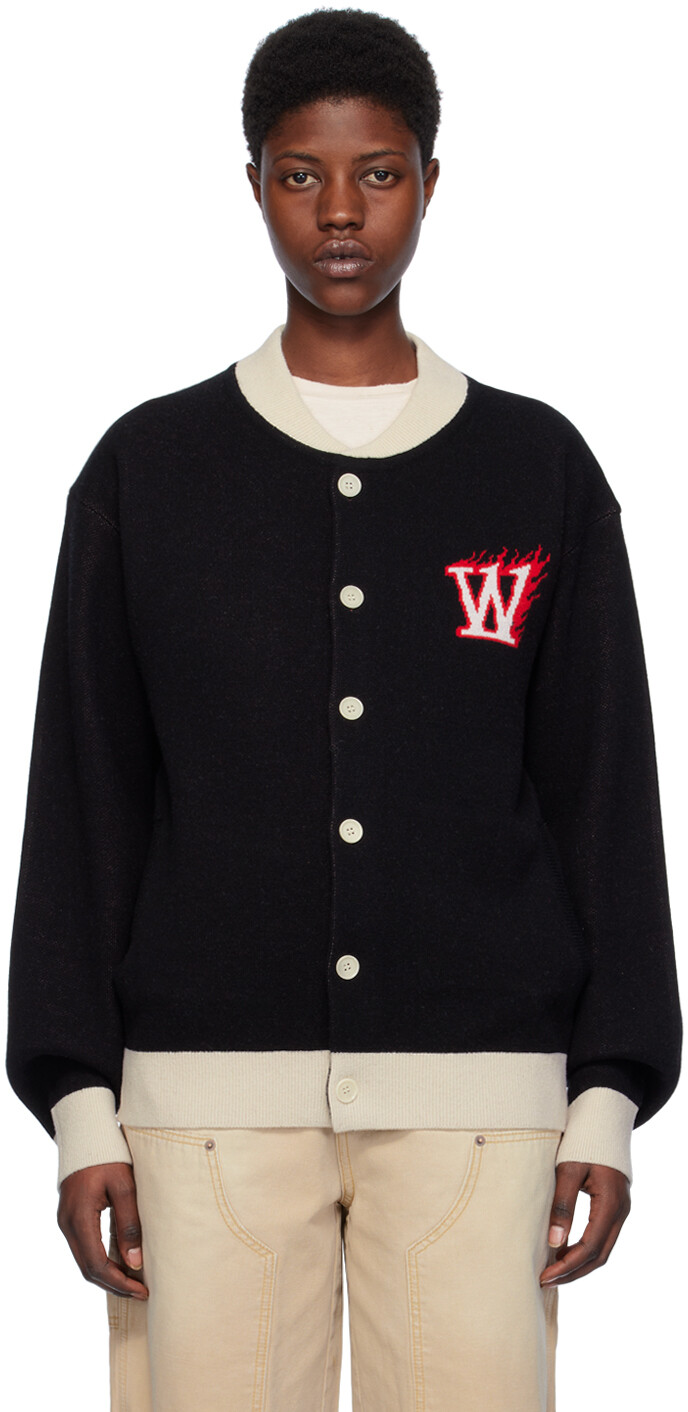 Черный бомбер на пуговицах We11Done
Черный бомбер на пуговицах We11Done