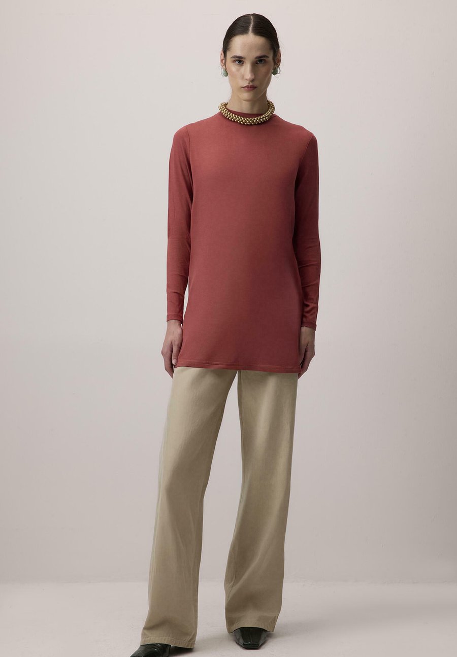 Блуза Touché Privé FULL SHOULDER, Pink/Pink
Блуза Touché Privé FULL SHOULDER, Pink/Pink