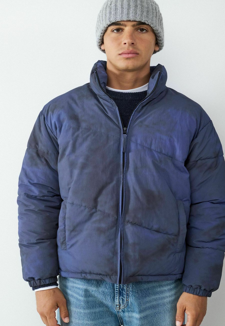 Куртка Balmohk PUFFER, Black Navy/Dirty Denim
Куртка Balmohk PUFFER, Black Navy/Dirty Denim