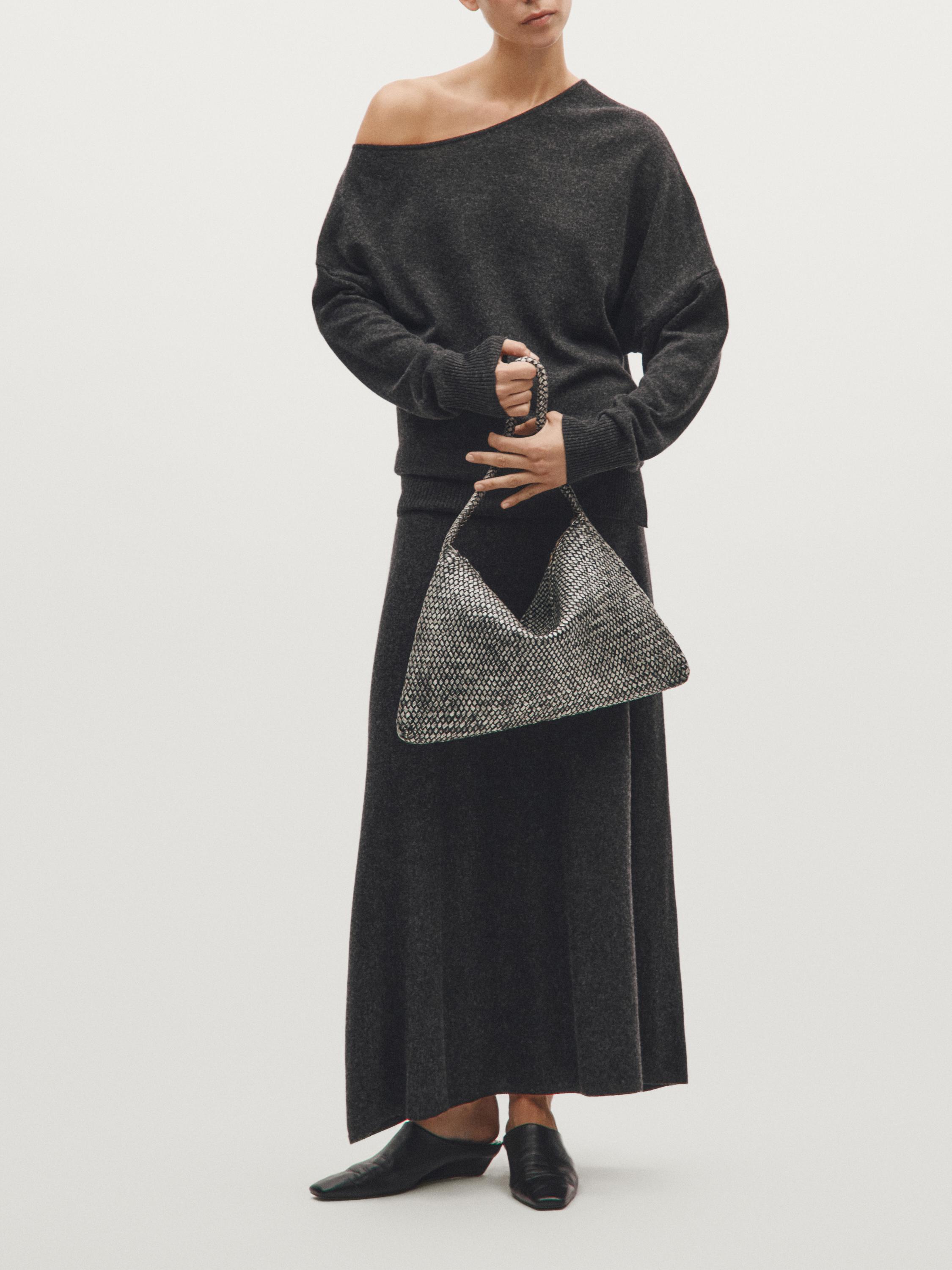 Большая плетеная сумка через плечо из кожи наппа Massimo Dutti, серый
Большая плетеная сумка через плечо из кожи наппа Massimo Dutti, серый