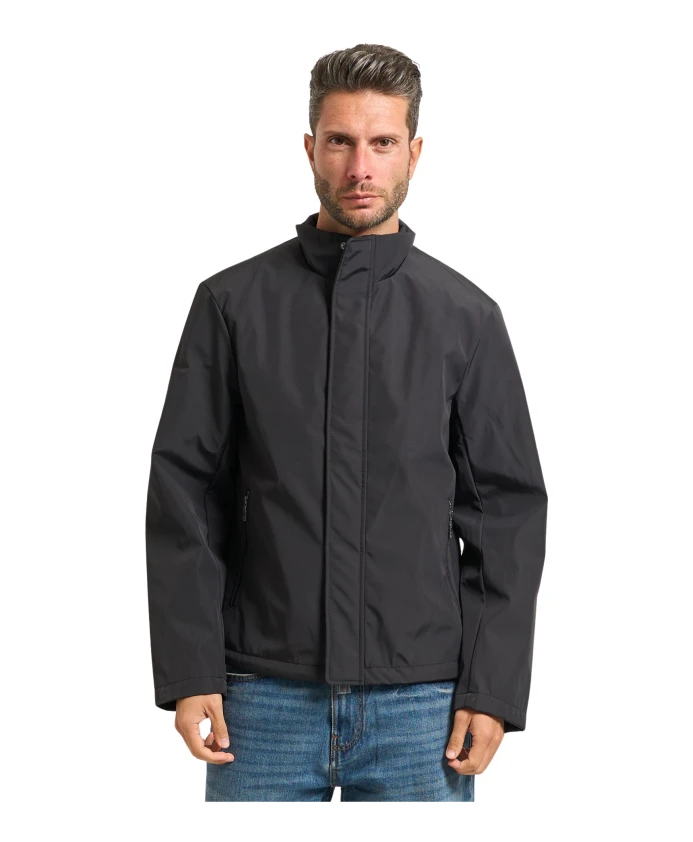 Черная куртка на пуговицах из технической ткани. Armani Exchange, черный
Черная куртка на пуговицах из технической ткани. Armani Exchange, черный