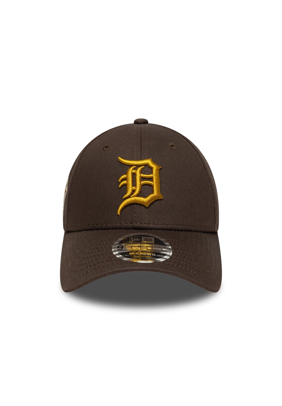 Бейсболка New Era PATCH 9FORTY MCROWN, Brown
Бейсболка New Era PATCH 9FORTY MCROWN, Brown