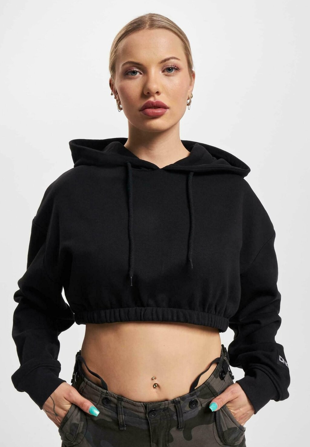 Толстовка EVILFUTURE Dangerous DNGRS, черный
Толстовка EVILFUTURE Dangerous DNGRS, черный