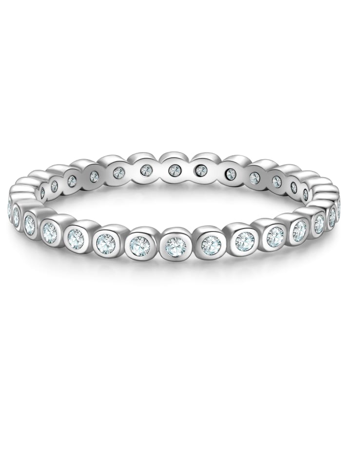 Glanzstücke München Серебряное кольцо с кубическим цирконием в оправе из серебра
Glanzstücke München Серебряное кольцо с кубическим цирконием в оправе из серебра