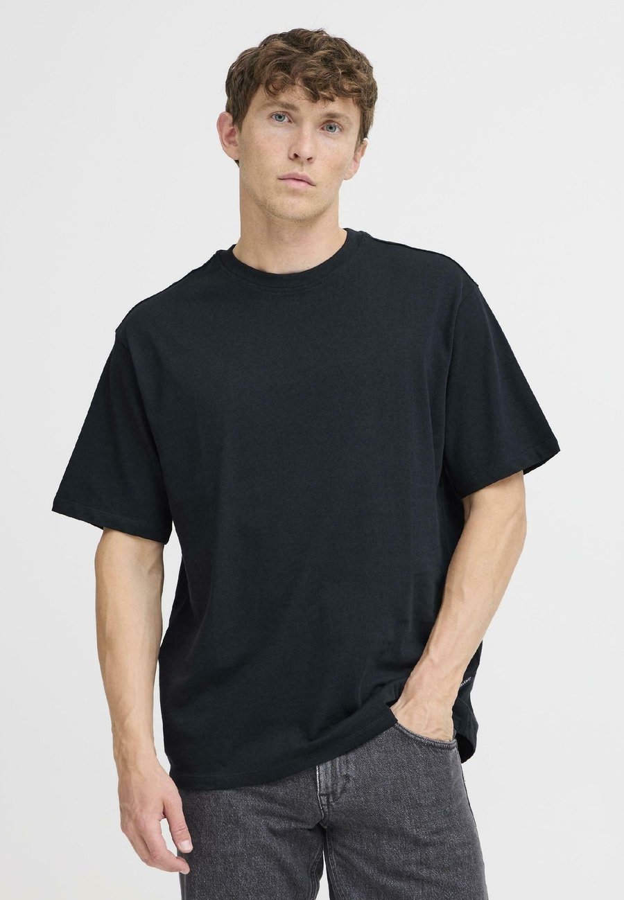 Футболка Blend BHFISHER, Salute/Dark Blue, Синий, Футболка Blend BHFISHER, Salute/Dark Blue
Футболка Blend BHFISHER, Salute/Dark Blue, Синий, Футболка Blend BHFISHER, Salute/Dark Blue