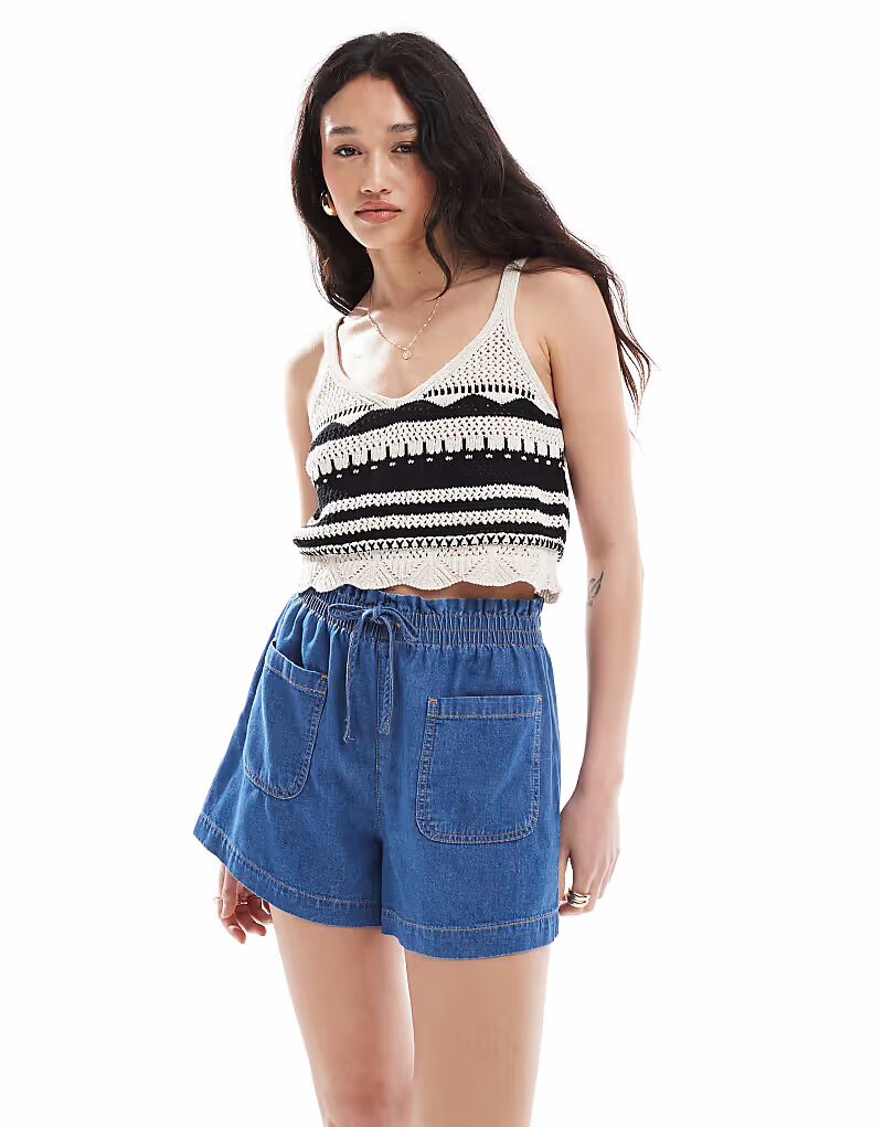 Джинсовые шорты ASOS DESIGN без застежек, средне-синего цвета
Джинсовые шорты ASOS DESIGN без застежек, средне-синего цвета