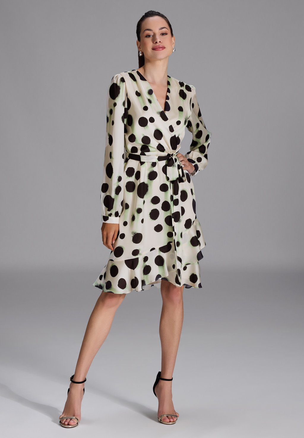 Платье Swing, кремовый
Платье Swing, кремовый