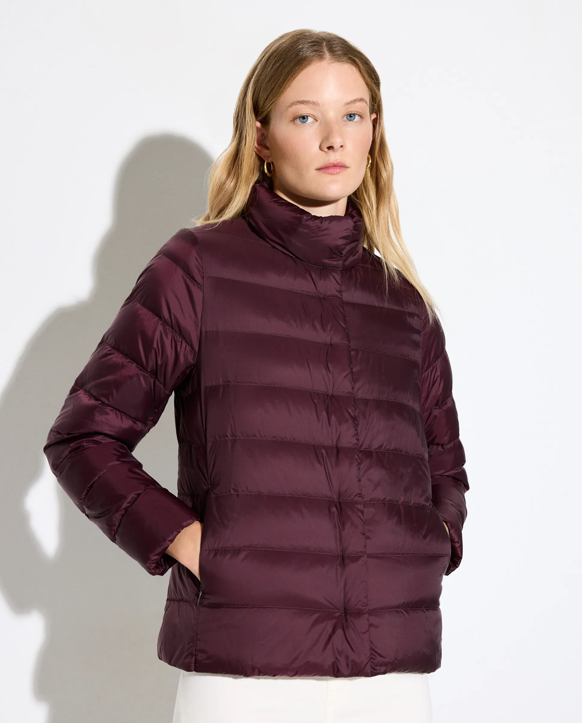 Женская короткая гладкая пуховая куртка Woman El Corte Inglés, бордовый, Красный, Женская короткая гладкая пуховая куртка Woman El Corte Inglés, бордовый
Женская короткая гладкая пуховая куртка Woman El Corte Inglés, бордовый, Красный, Женская короткая гладкая пуховая куртка Woman El Corte Inglés, бордовый