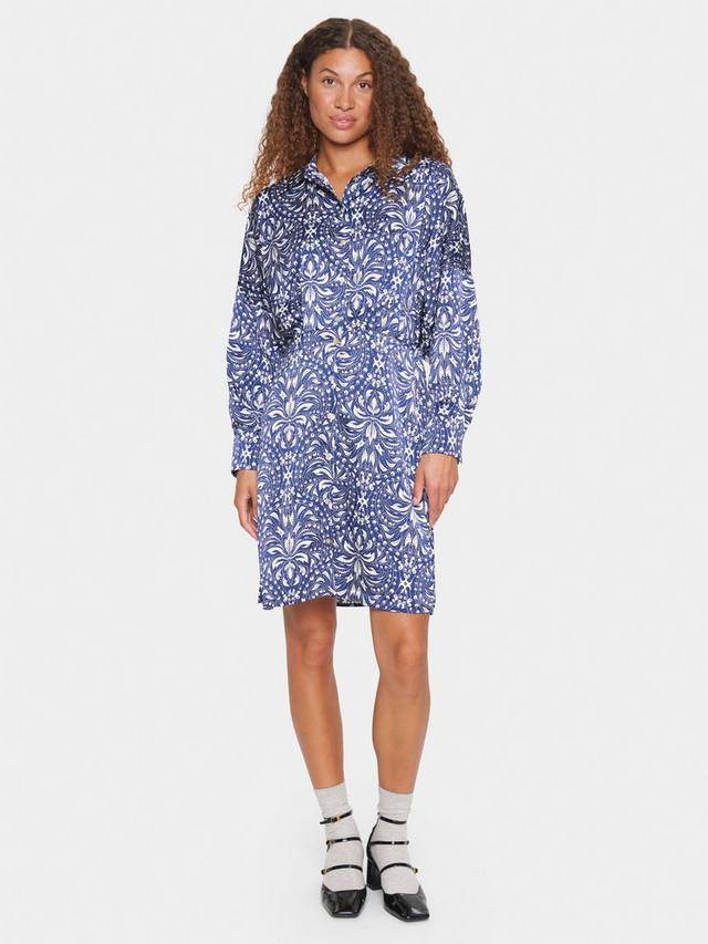 Платье-рубашка с цветочным узором imena Saint Tropez, цвет Midnight Sail
Платье-рубашка с цветочным узором imena Saint Tropez, цвет Midnight Sail