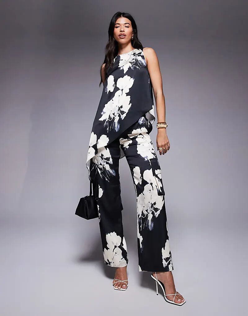 Брюки-карго прямого кроя ASOS DESIGN с цветочным принтом
Брюки-карго прямого кроя ASOS DESIGN с цветочным принтом