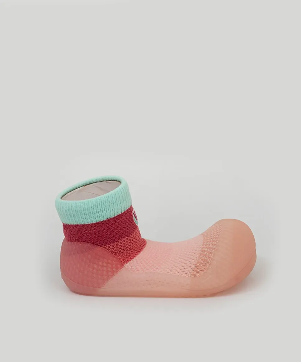 Полосатые вязаные пинетки из нейлона с градиентным эффектом и вышивкой Attipas, розовый 
Полосатые вязаные пинетки из нейлона с градиентным эффектом и вышивкой Attipas, розовый