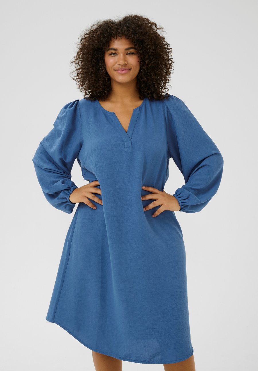 Платье Kaffe Curve KCNIKI, Ensign Blue/Blue
Платье Kaffe Curve KCNIKI, Ensign Blue/Blue