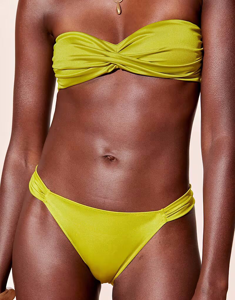 Плавки-бикини в зеленом цвете & Other Stories, Зеленый, Плавки-бикини в зеленом цвете & Other Stories
Плавки-бикини в зеленом цвете & Other Stories, Зеленый, Плавки-бикини в зеленом цвете & Other Stories