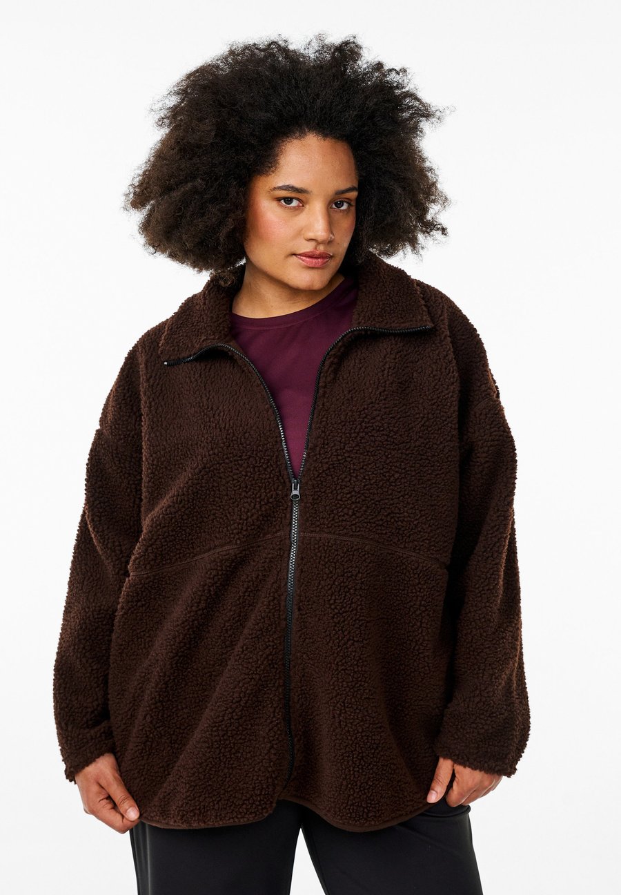 Флисовая куртка Active by Zizzi MIT REISSVERSCHLUSS, Hot Fudge/Brown
Флисовая куртка Active by Zizzi MIT REISSVERSCHLUSS, Hot Fudge/Brown