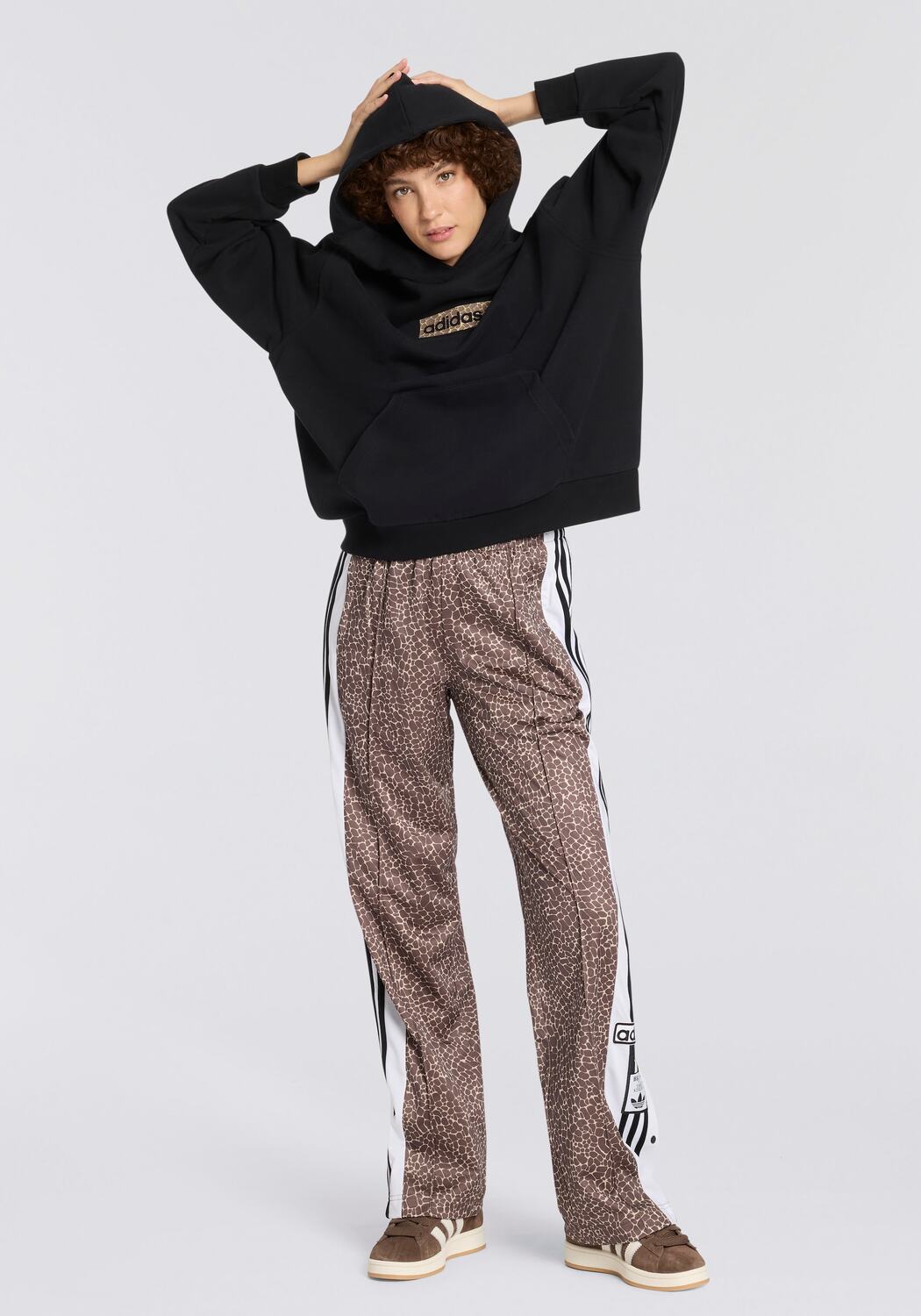 Adidas Originals Штаны свободного кроя в коричневом цвете
Adidas Originals Штаны свободного кроя в коричневом цвете