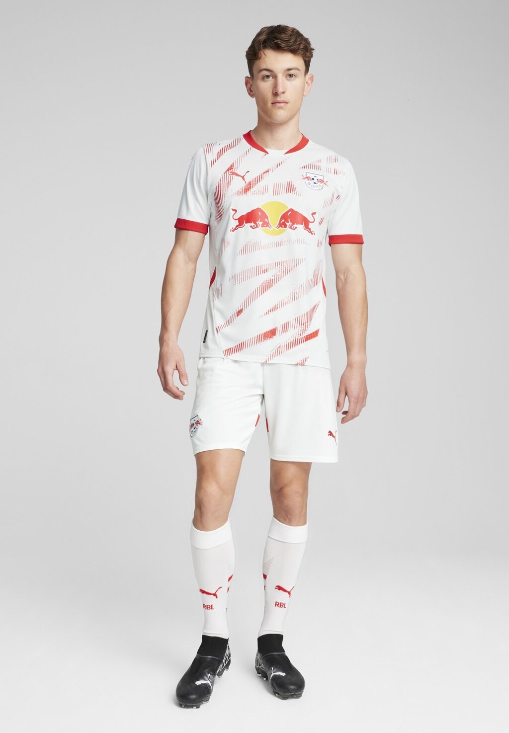 Футбольная майка RB LEIPZIG HOME REPLICA Puma, белый
Футбольная майка RB LEIPZIG HOME REPLICA Puma, белый
