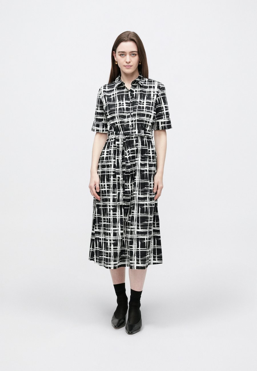 Платье DKNY COLLARED BUTTON DOWN FIT FLARE, Black
Платье DKNY COLLARED BUTTON DOWN FIT FLARE, Black