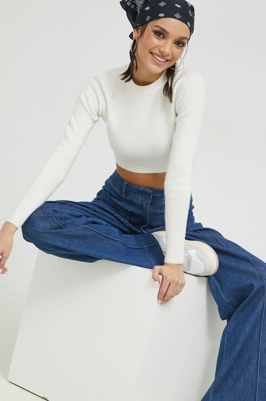 Шерстяной свитер HUGO, бежевый
Шерстяной свитер HUGO, бежевый