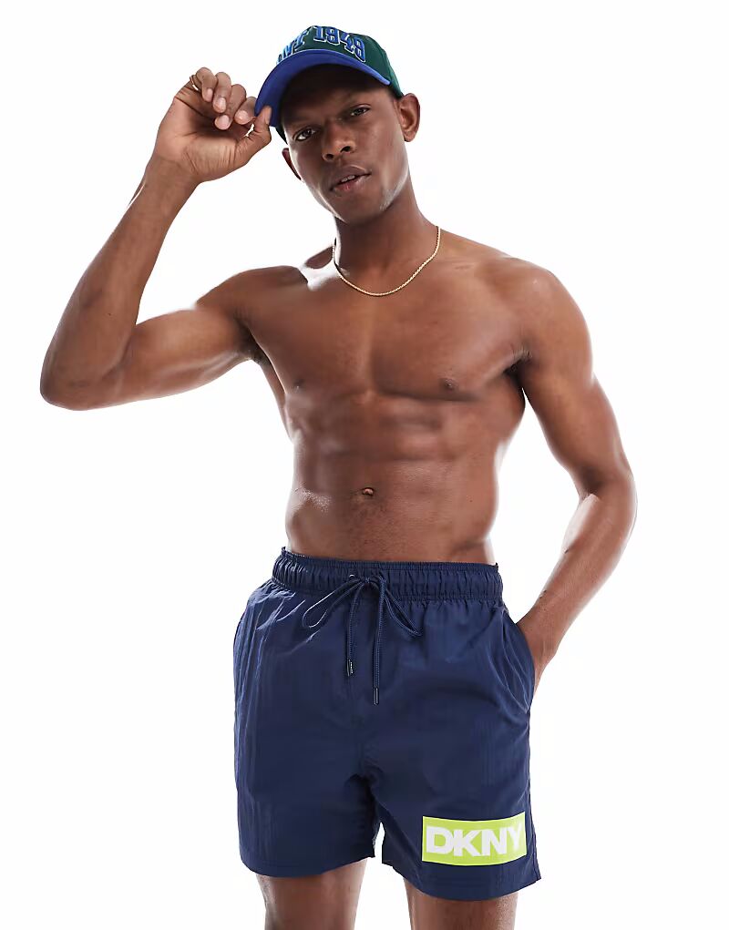 Купальники DKNY Kos темно-синего цвета
Купальники DKNY Kos темно-синего цвета