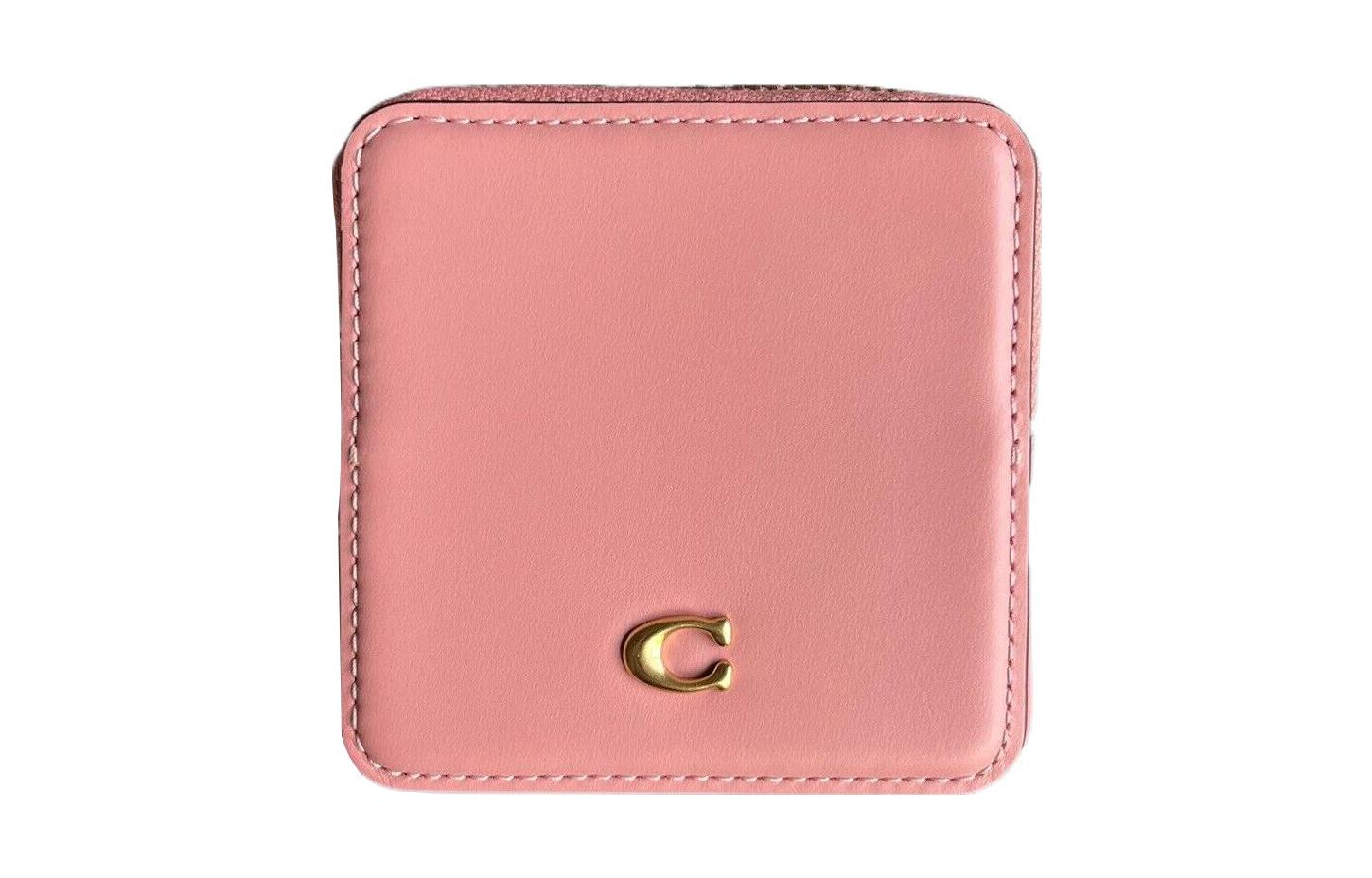 COACH Кожаный женский кошелёк для монет розовый
COACH Кожаный женский кошелёк для монет розовый