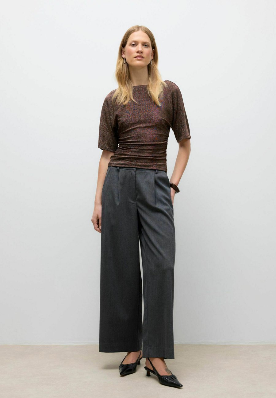 Блуза Vero Moda Blouse, Black/Brown
Блуза Vero Moda Blouse, Black/Brown