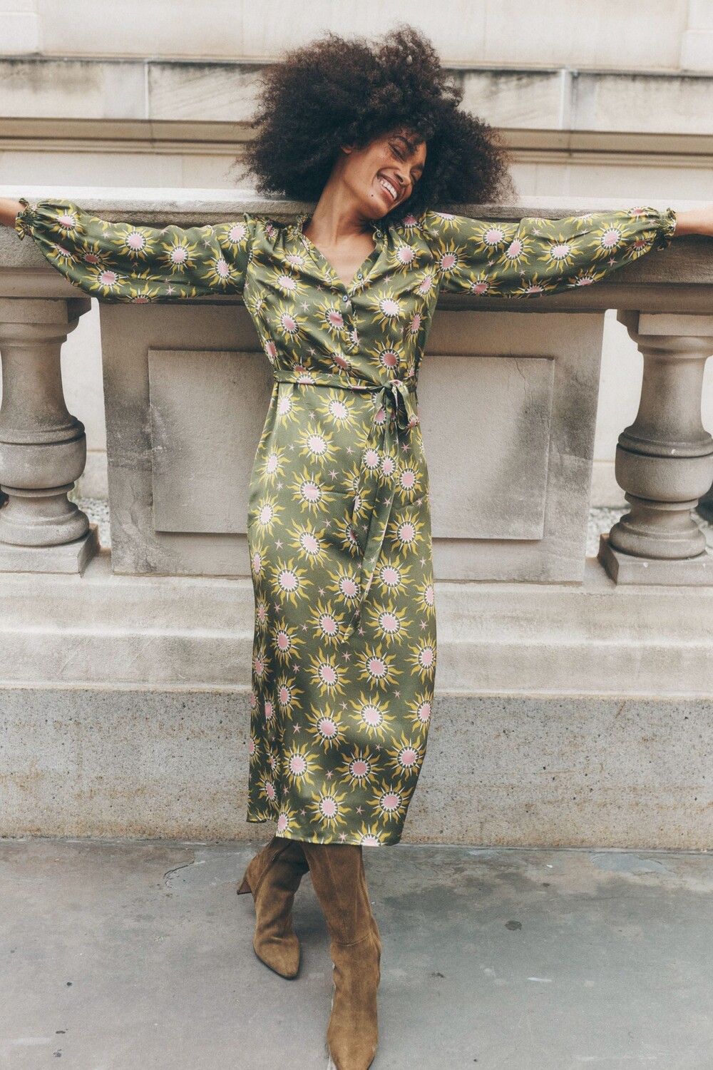 Платье миди из атласа цвета жасмин Boden, зеленый
Платье миди из атласа цвета жасмин Boden, зеленый