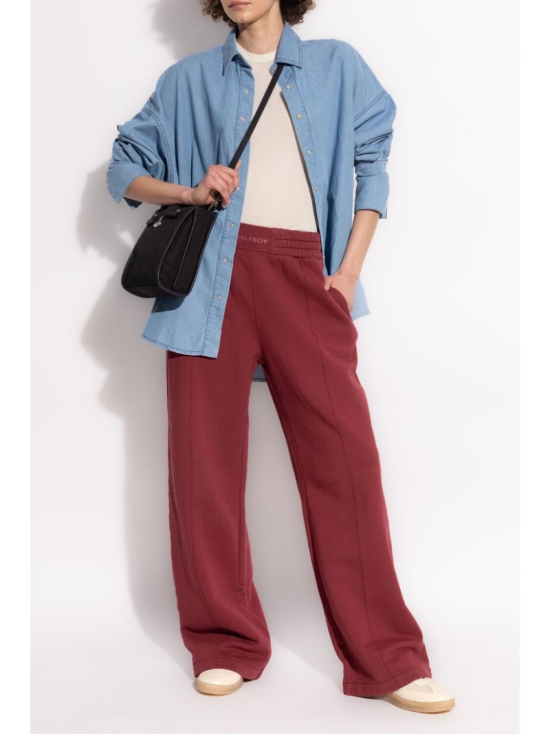 Halfboy топ с логотипом, нейтральный цвет
Halfboy топ с логотипом, нейтральный цвет