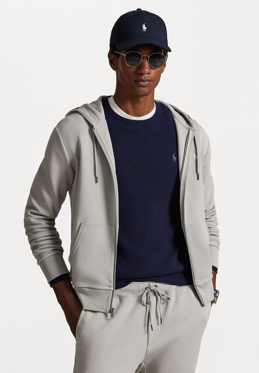 Толстовка Polo Ralph Lauren DOUBLE-KNIT FULL-ZIP HOODIE, Soft Grey/Grey
Толстовка Polo Ralph Lauren DOUBLE-KNIT FULL-ZIP HOODIE, Soft Grey/Grey