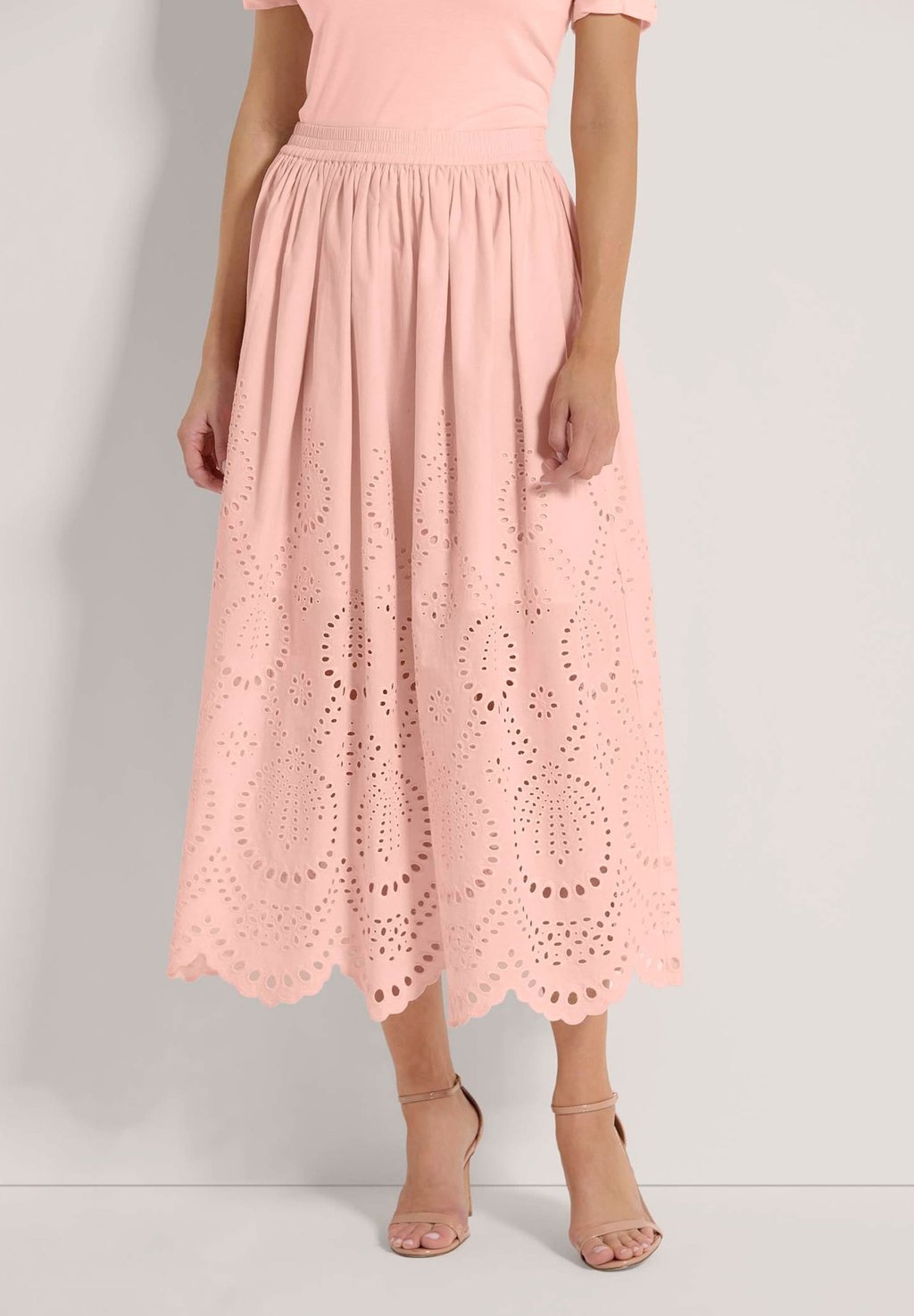Юбка А-силуэта Pleated skirt MADELEINE, светло-розовый
Юбка А-силуэта Pleated skirt MADELEINE, светло-розовый