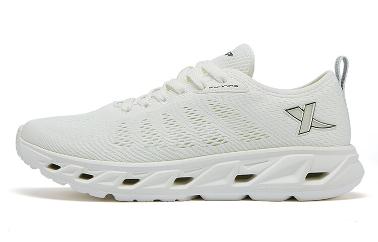 Кроссовки мужские с низким верхом Sail белые Xtep
Кроссовки мужские с низким верхом Sail белые Xtep