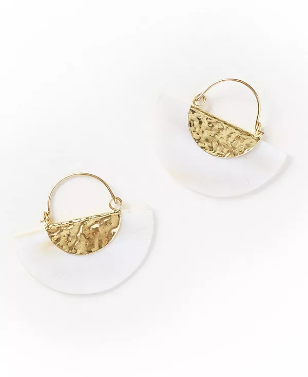 Серьги из перламутра «Синдхуджа» Matr Boomie, white
Серьги из перламутра «Синдхуджа» Matr Boomie, white