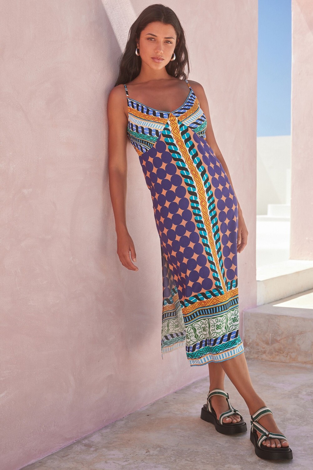 Летнее платье миди на бретелях Next, синий
Летнее платье миди на бретелях Next, синий