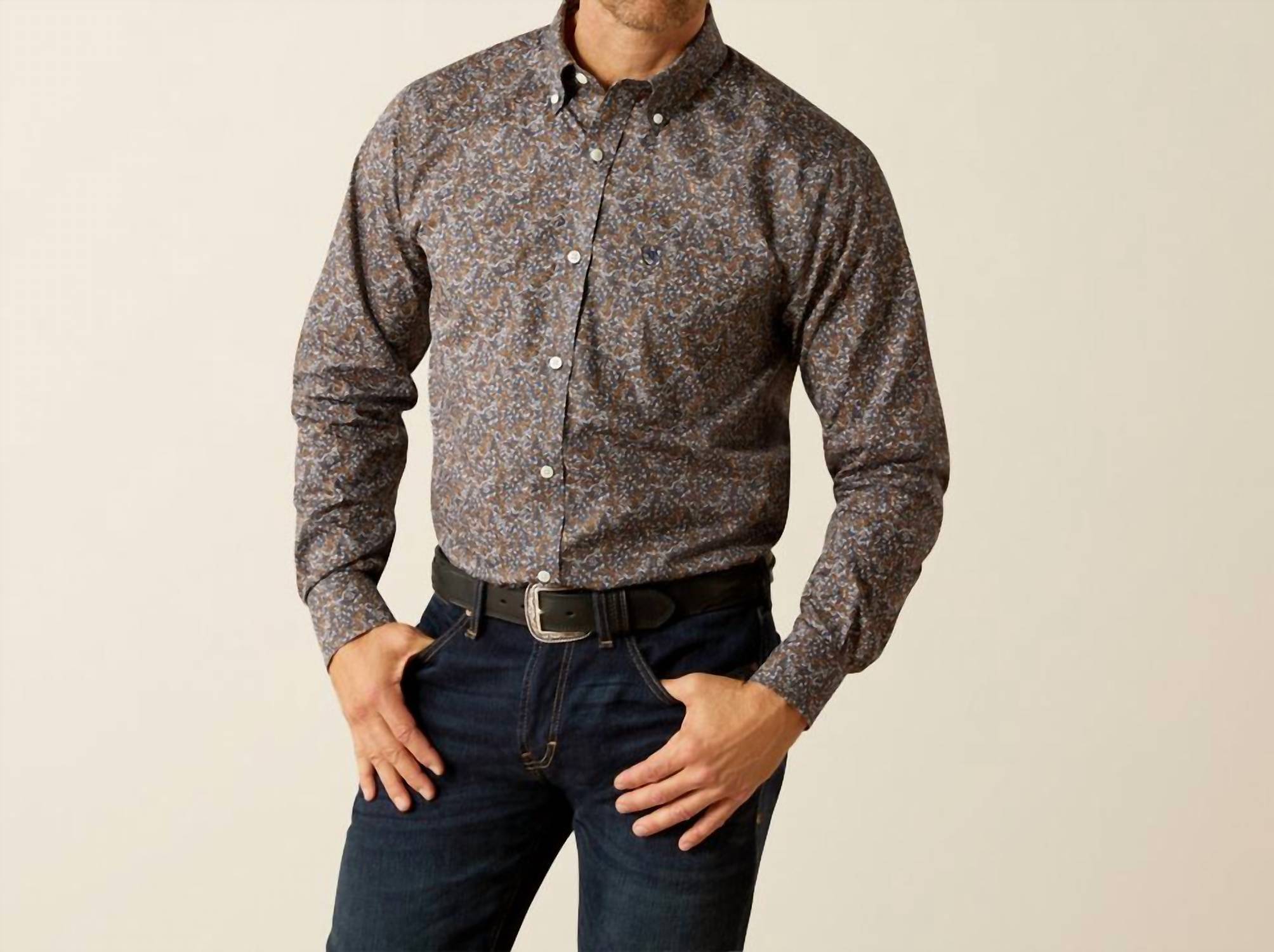 Рубашка Immanuel без складок, темно-синего цвета ARIAT 
Рубашка Immanuel без складок, темно-синего цвета ARIAT