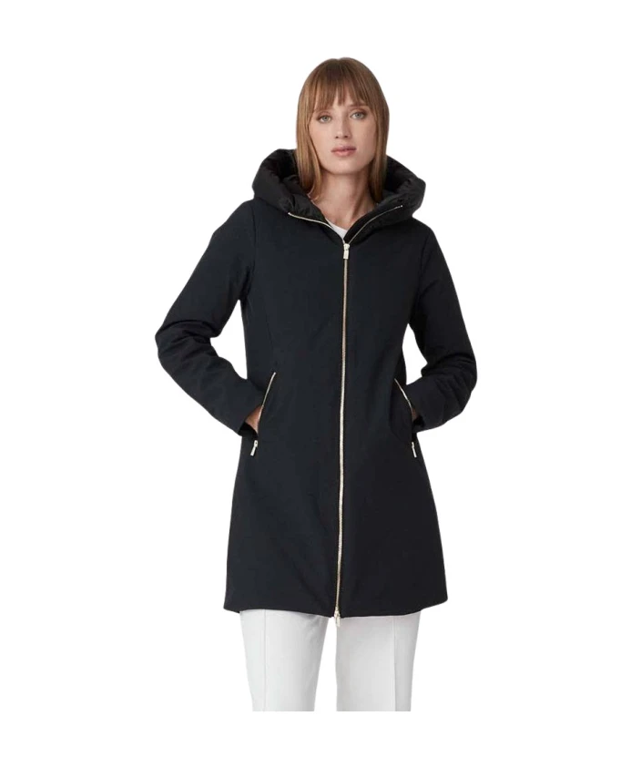 Черная длинная куртка с капюшоном и золотой молнией Ciesse Piumini, черный
Черная длинная куртка с капюшоном и золотой молнией Ciesse Piumini, черный