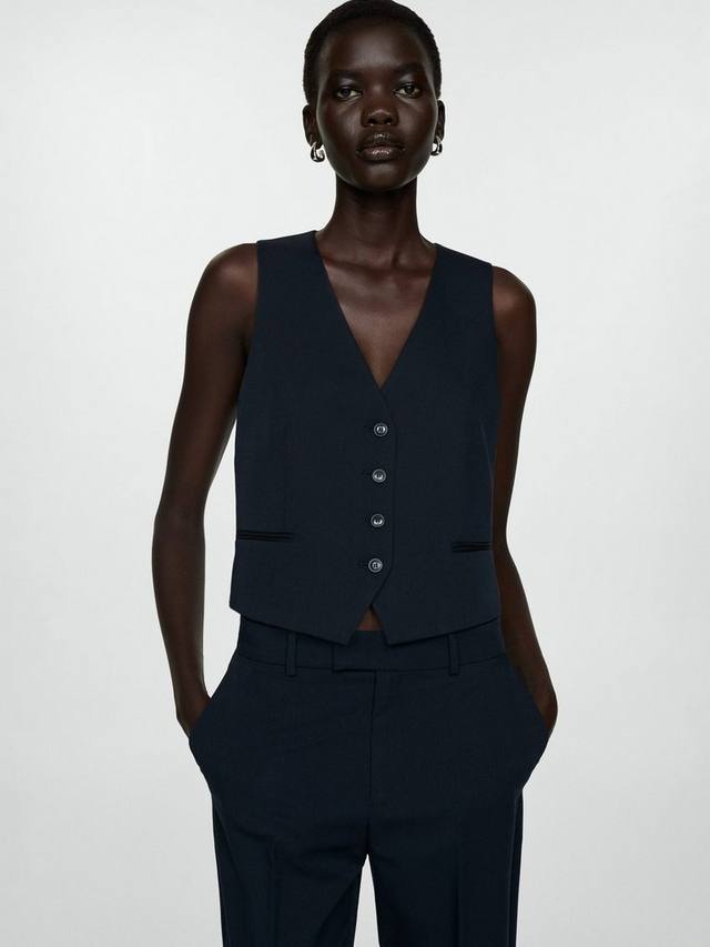 Жилет Mango, темно-синий
Жилет Mango, темно-синий