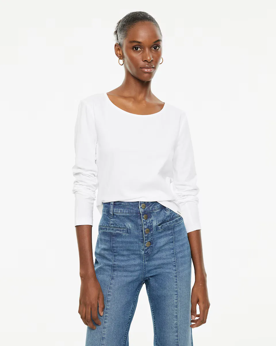 Женская базовая приталенная футболка с длинным рукавом System Action, белый
Женская базовая приталенная футболка с длинным рукавом System Action, белый